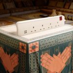 ليجراند - توصيلة كهربائية مواصفات بريطانية - 4 مداخل كهرباء + مدخلين USB - طول 3 متر - أبيض/رمادي