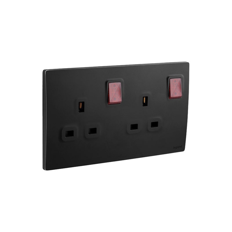 leg.281119mb.jpg ليجراند - مخرج مأخذ مزدوج القطب Mallia Senses، BS، مجوز، 13A، 250V، مع LED، Matt Black - الصورة 1