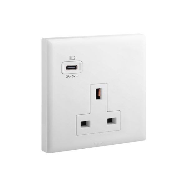 ليجراند - مقبس إلوي، بريطاني، مفرد، Unswitched + USB-A، 13A، 250V، أبيض