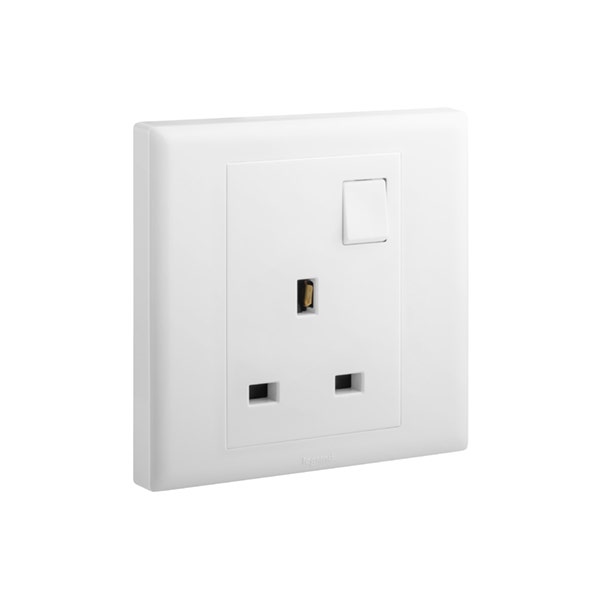 ليجراند - مقبس إلوي، بريطاني، مفرد، ثنائي القطب، Switched، 13A، 250V، أبيض