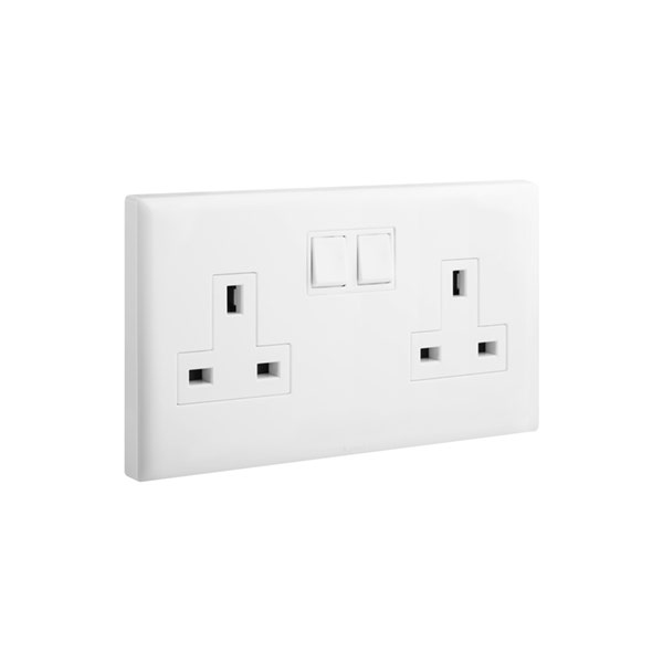 ليجراند - مقبس إلوي، بريطاني، مجوز، أحادي القطب، Switched + نيون، 13A، 250V، أبيض