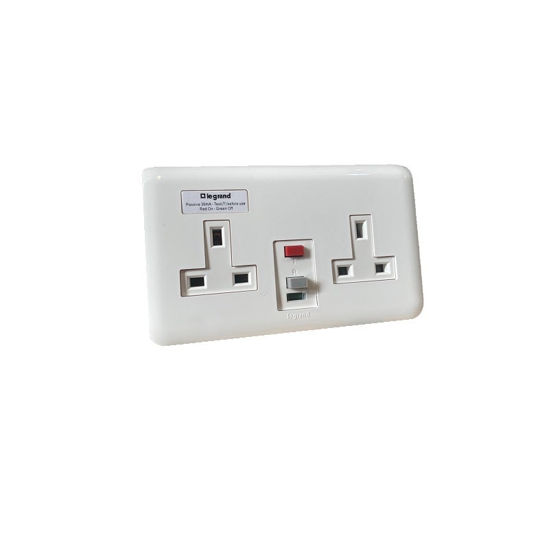 ليجراند - فيش مجوز - حماية أرضي - 13 أمبير - ELO-DP - PASSIVE DP 30MA - أبيض