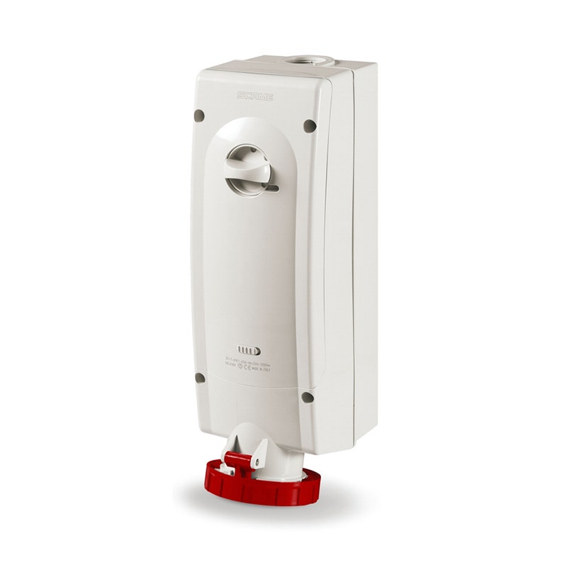 سكامي - مقبس متداخل، 63A، 3P + N + E، 6h، 346-415V، 60Hz، 50Hz، 136x390mm، أطراف لولبية، مع قفل ميكانيكي